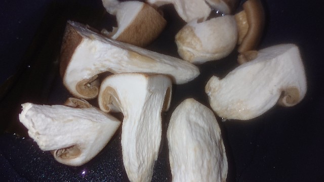 板前レシピ】本しめじ／大黒本しめじ／酒蒸し／作り方 - ちっぴぃ