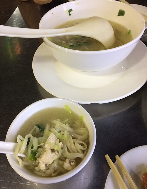 ヤンゴンのチャイナタウンでディナー「Shwe Mingalar Restaurant」