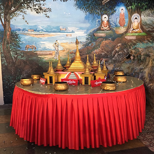 金銀財宝の寺院「ボタタング・パゴダ(Botahtaung Pagoda)」
