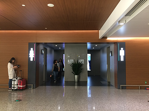 羽田空港からanaで上海 虹橋 ホンチャオ 国際空港へ 上海 美味しいもの探しの海外旅行街歩き Chiyoの旅