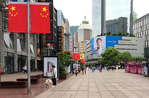 上海 南京路步行街の朝は早い！