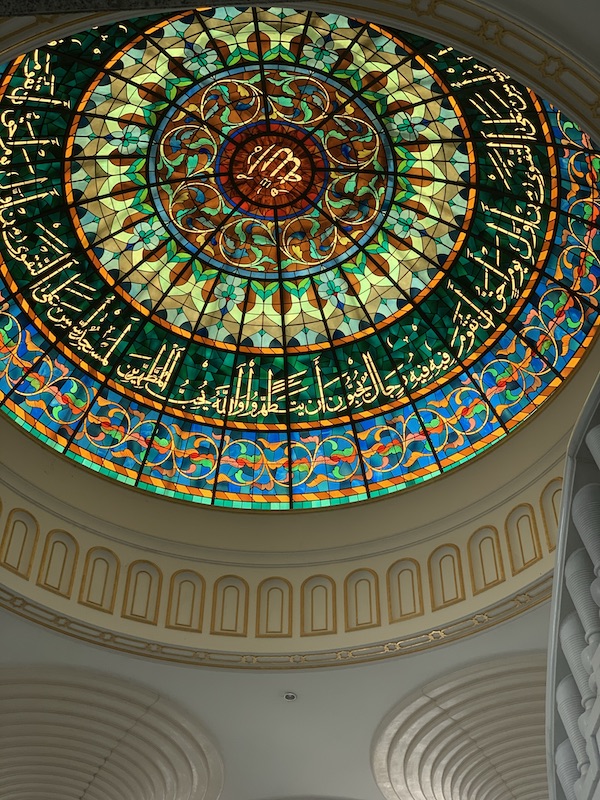 国王の個人資産で作ったという国内最大の「ニューモスク」へ行ってみた！ @ ブルネイ