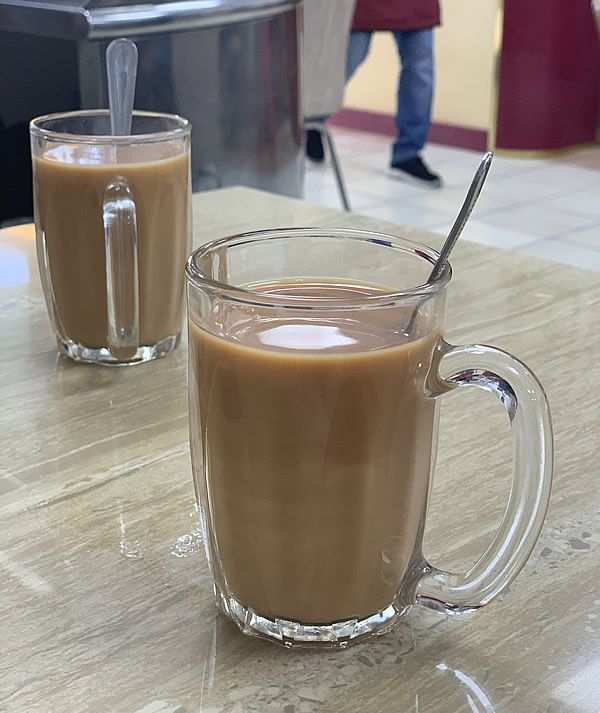 朝ごはんの人気店「MEI KONG Cafe」