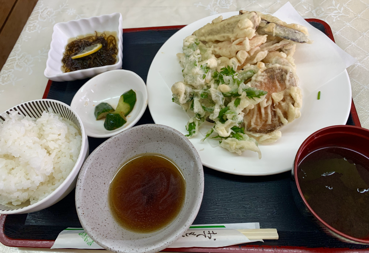 平和園そば　天ぷら定食