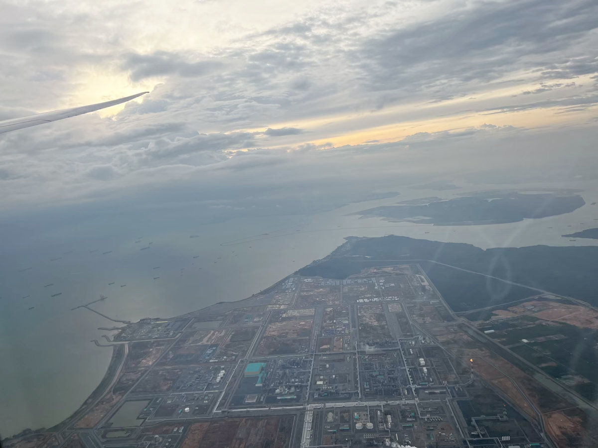 チャンギ国際空港を飛び立つ