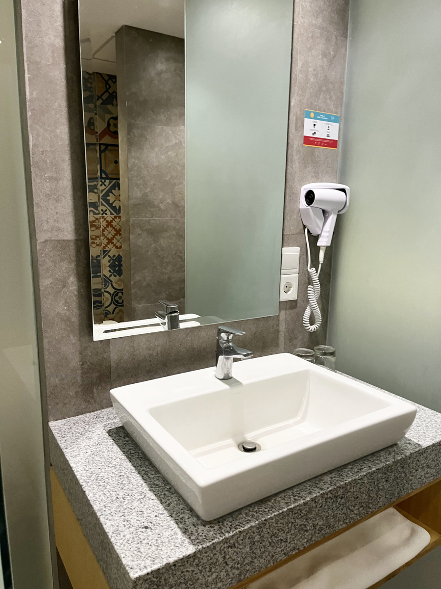 SOL by Meliá Kuta Bali バスルーム