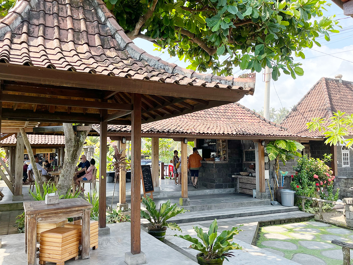 Warung Pantai: Beach Restaurant & Rest Area