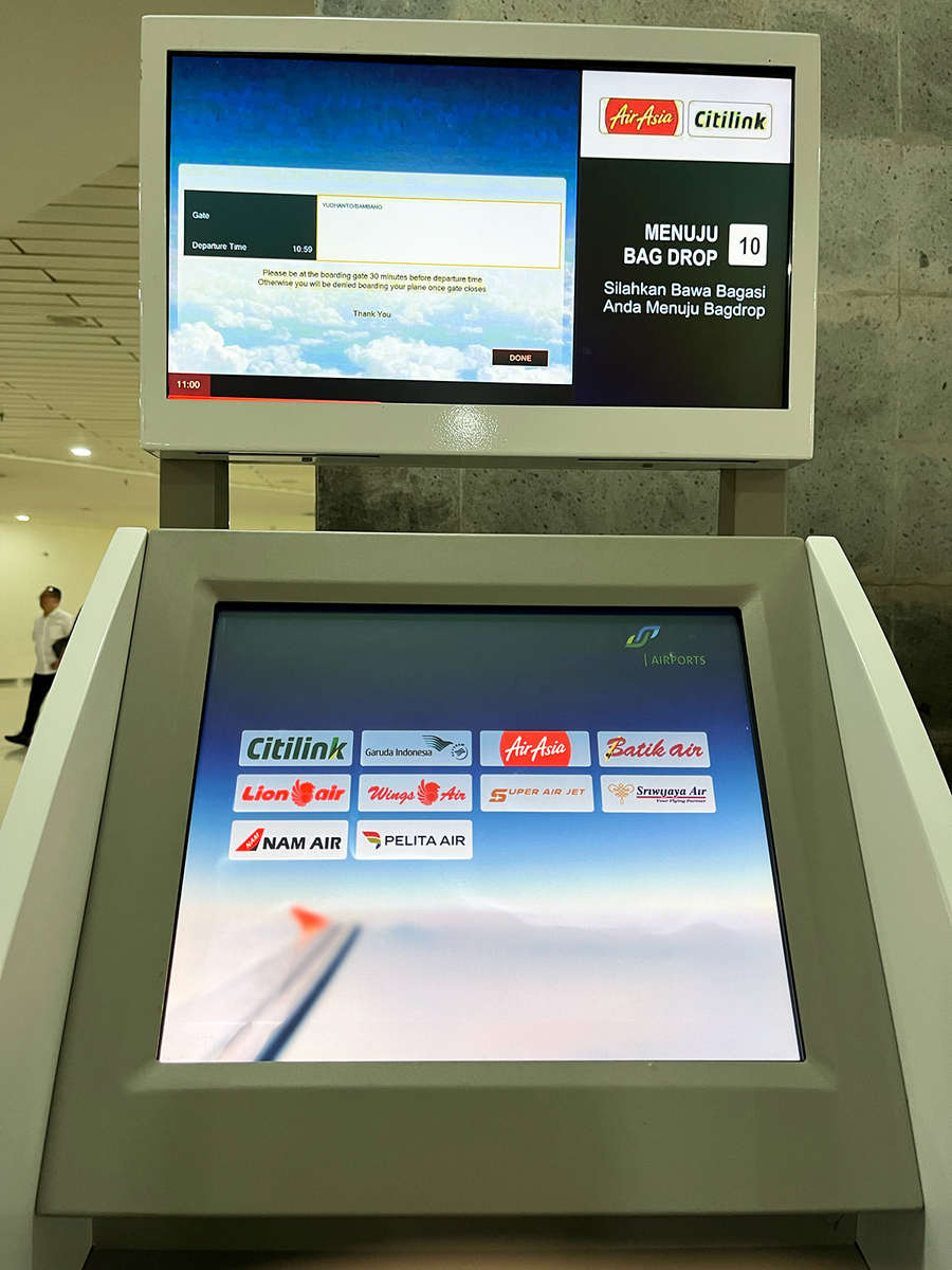 バリ島の自動チェックイン機
