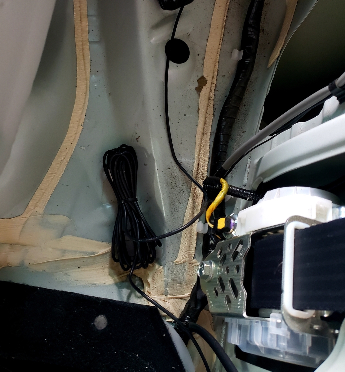 86 リアスピーカー交換した話 Kfc Rs124 Grガレージ鈴鹿 リアスピーカーブラケット おんがくのりものもの日記