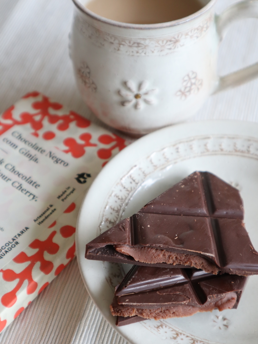 ポルトガル CHOCOLATARIA EQUADOR　サワーチェリーガナッシュ タブレット