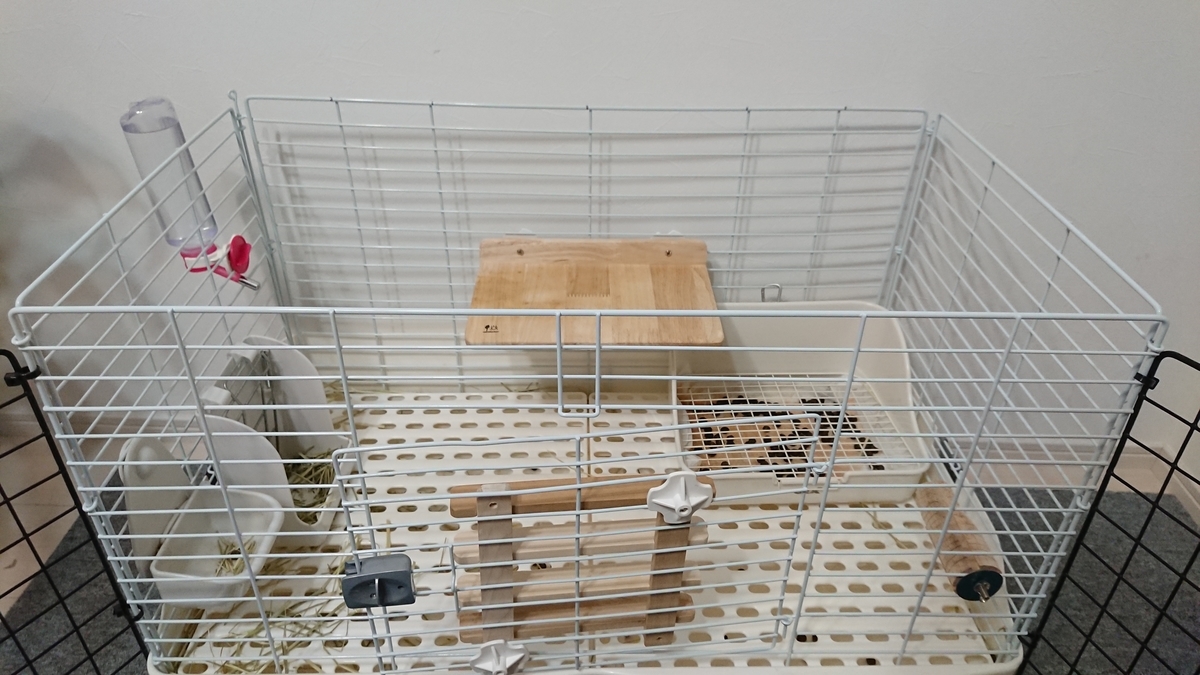 うさぎのケージ二階建て 手作り 30分で完成 100均アイテムだけでサンコーのイージーホームを大きくする 代前半サラリーマンの１人旅