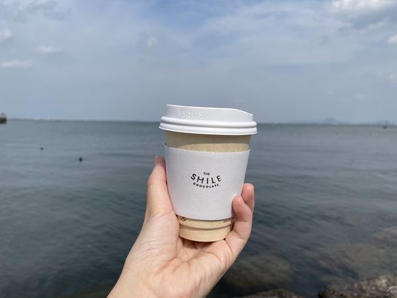 びわ湖とチョコレートドリンク
