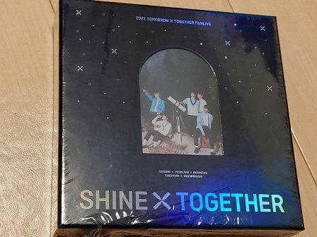 T×T　SHINE TOGETHER　トゥモローバイトゥゲザー