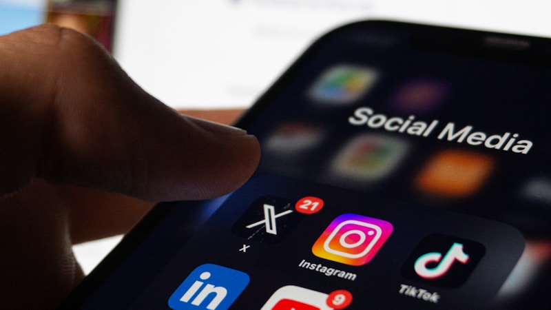 Threads(スレッズ)は見るだけで使える?ログインなしで閲覧する方法と注意点をやさしく解説