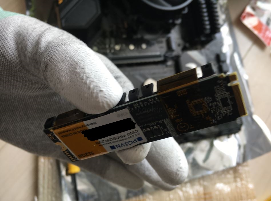 f:id:christmas-cookies:20190423002620j:plain ヒートシンク ON SSD3(裏)