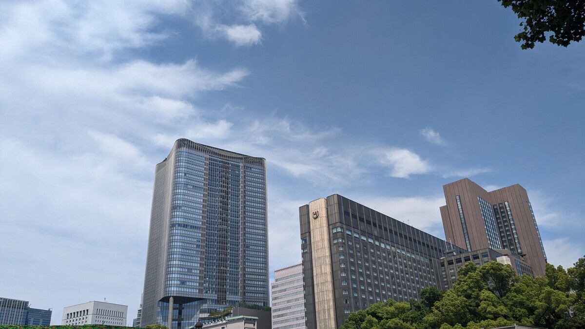 東京ミッドタウン日比谷と帝国ホテル