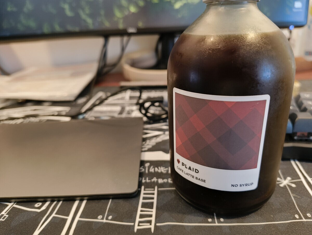 PLAID社からいただいたラテベース