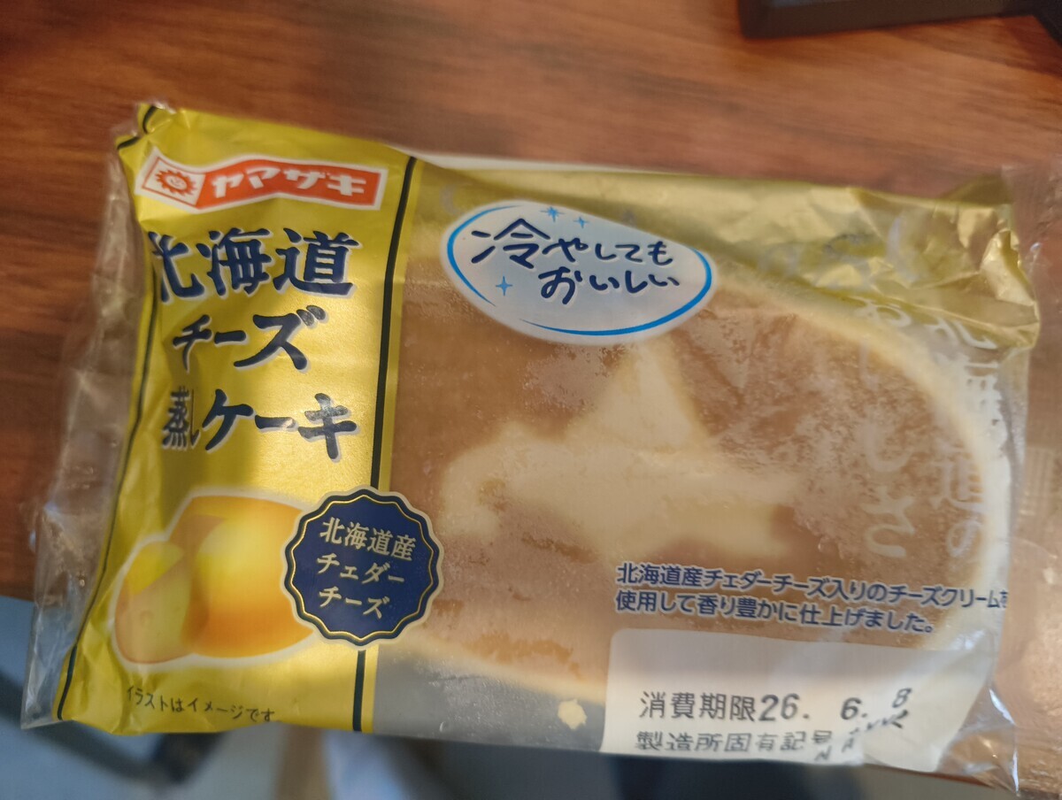 ヤマザキの北海道チーズ蒸しケーキの写真