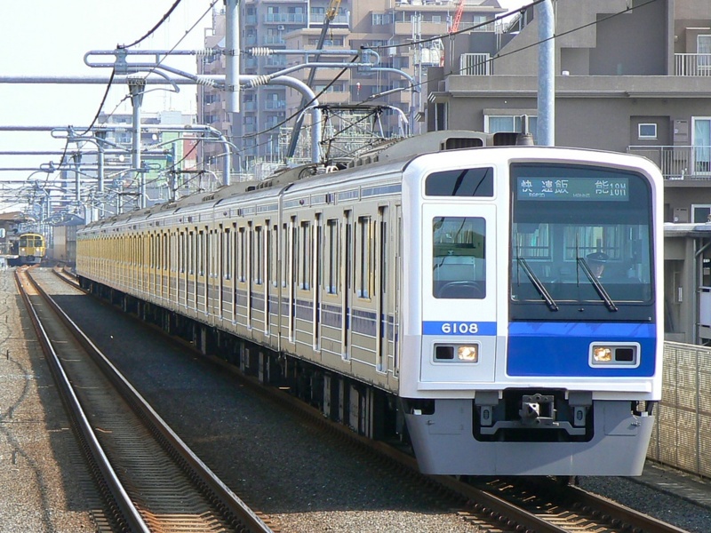 2009/10/15・西武6000系。