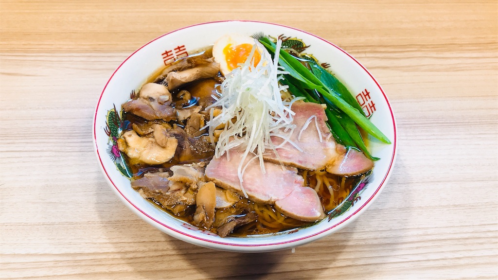 くじら食堂bazar三鷹店の特製醤油ラーメン