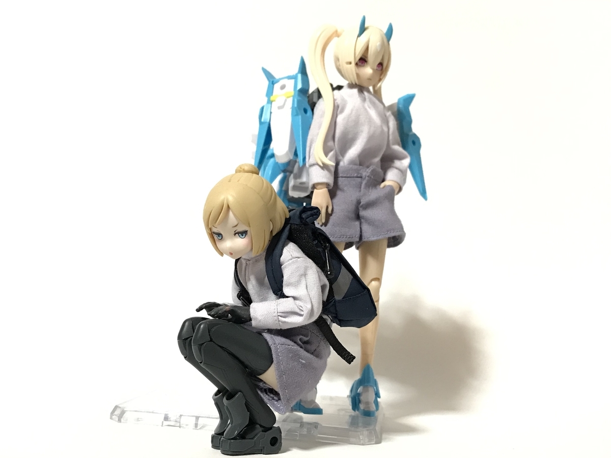 メガミデバイス向けブラウスとショートパンツ - おもちゃが友達