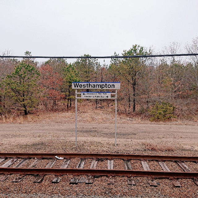 ウエストハンプトン駅