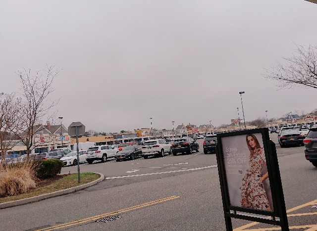 タンジェー・アウトレッツ・リバーヘッド