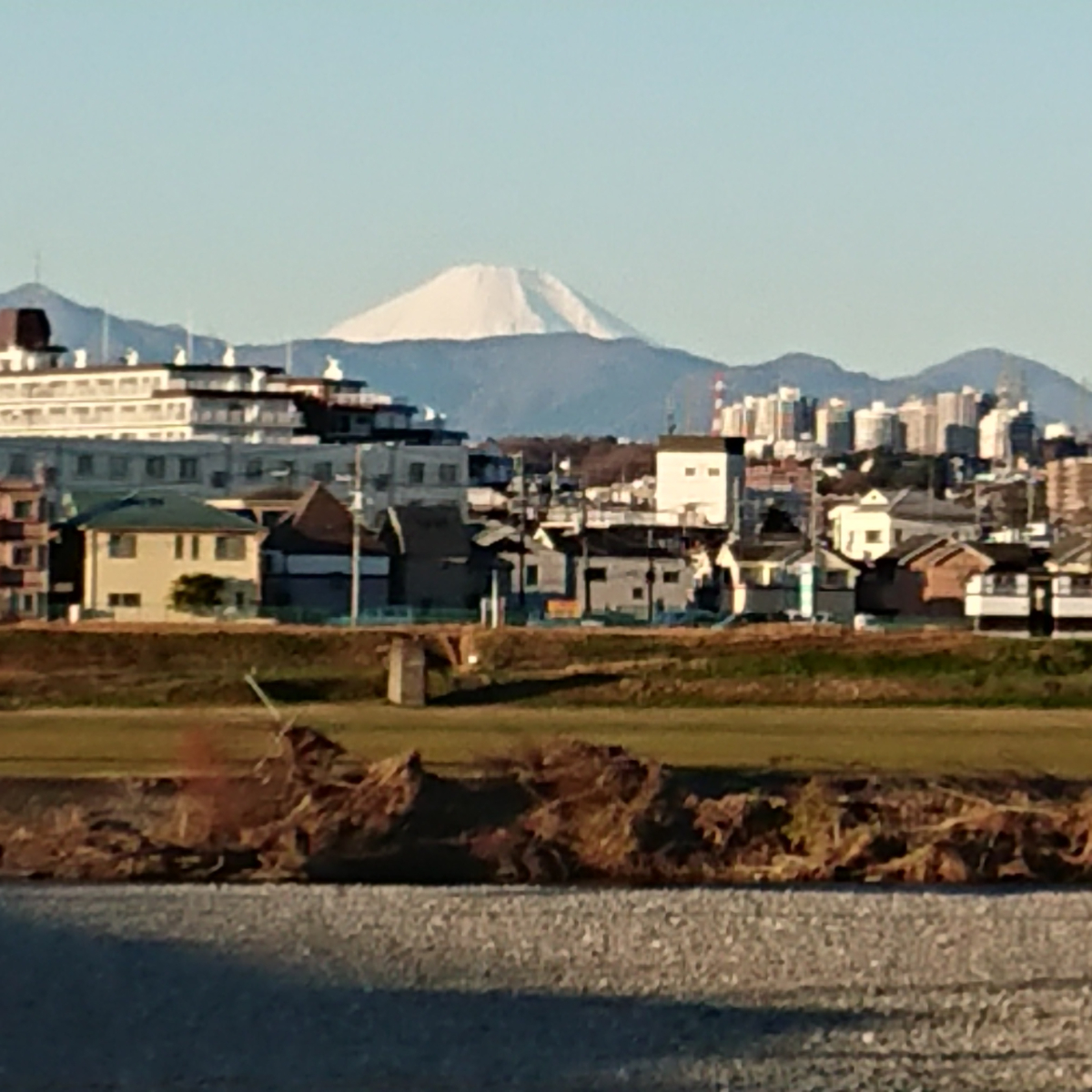 多摩川から見た富士山 - ciena922の日記