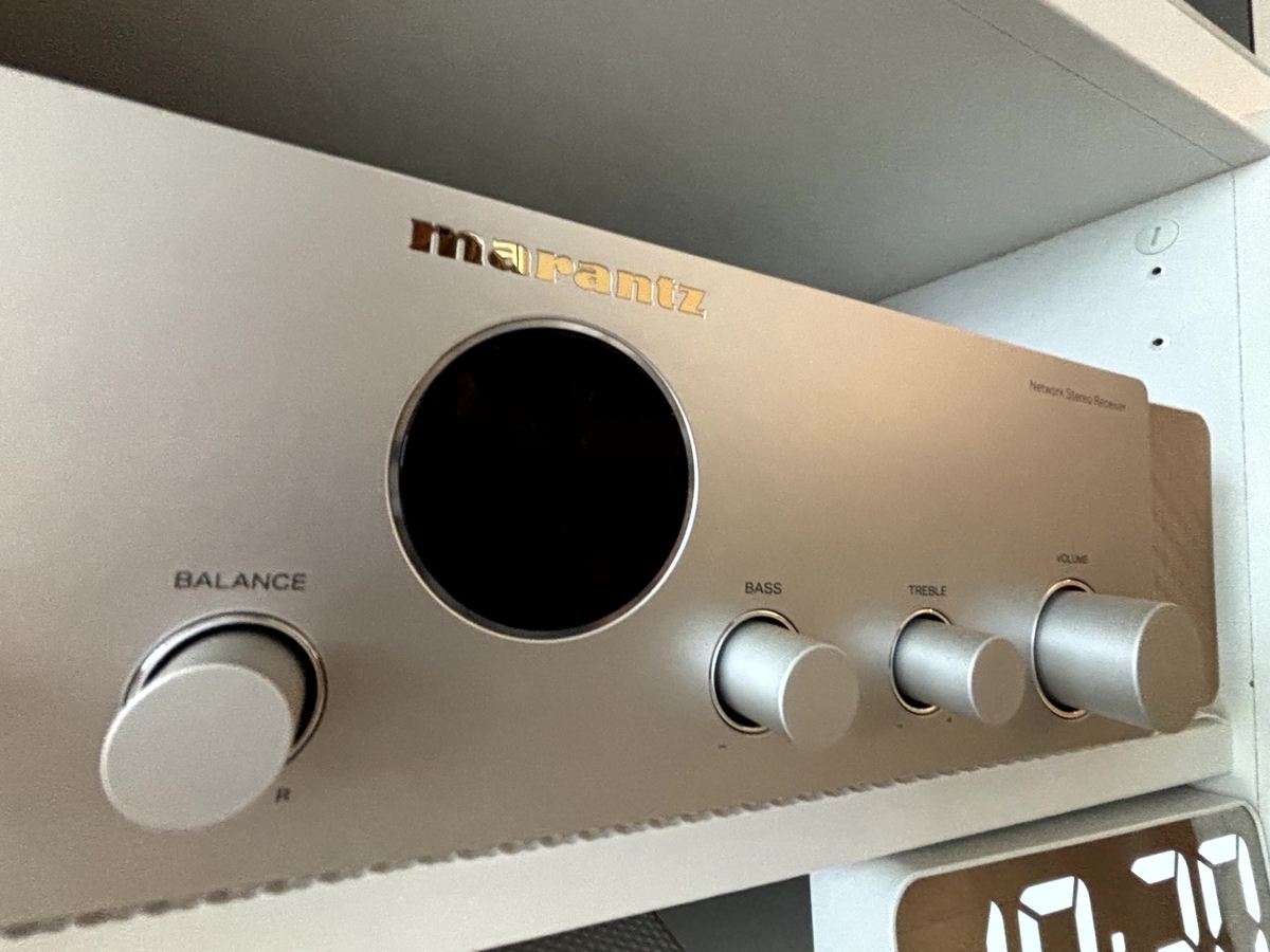 Marantz Stereo 70s 開封＆設置レビュー｜リビングに映えるシルバー