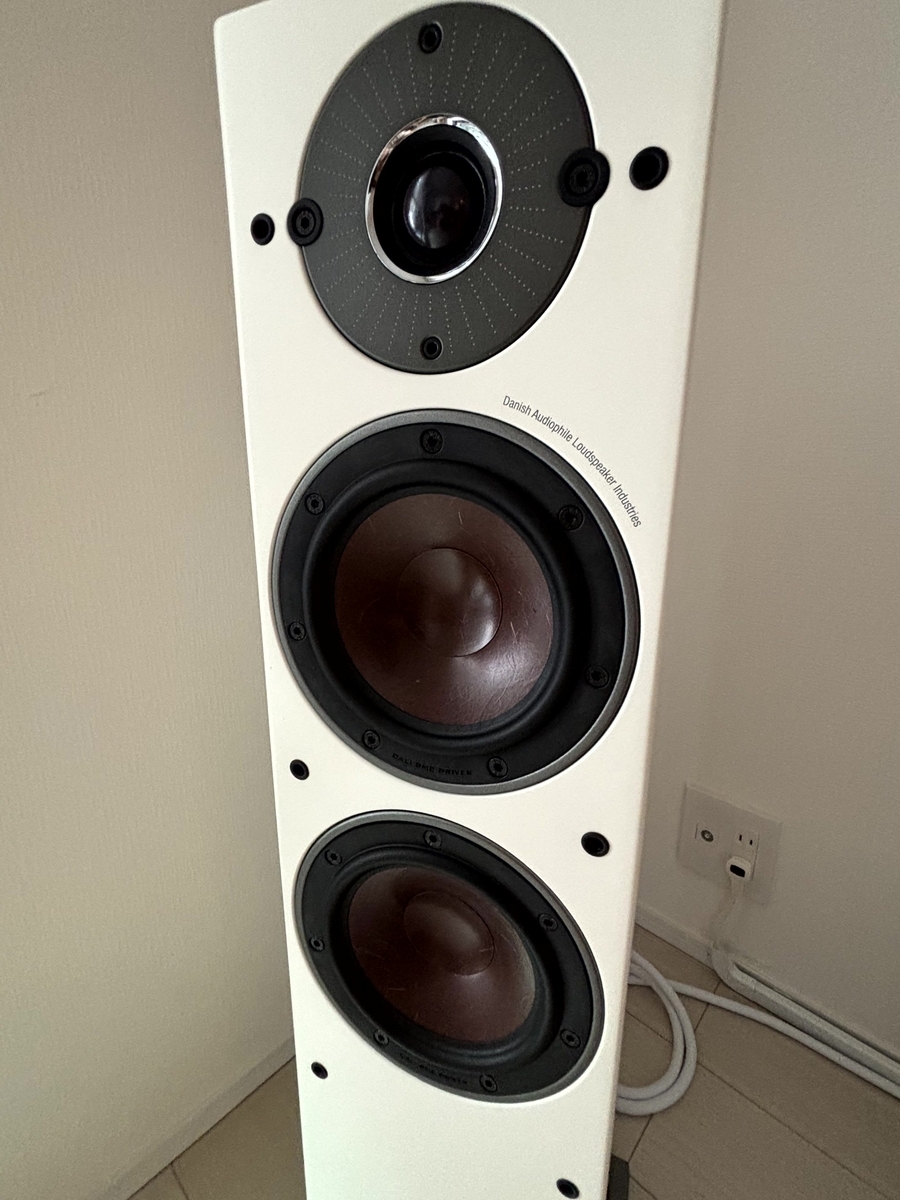 DALI OBERON 5 到着レビュー｜僕のリビングにやってきた初日と導入