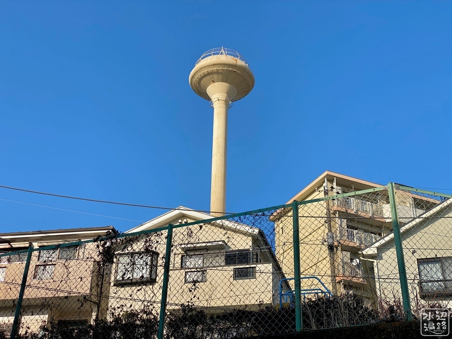 県営二宮中里団地 給水塔（神奈川県二宮） - 水辺遍路