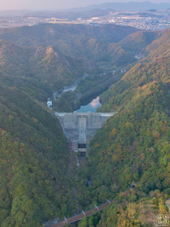 石井ダム（兵庫県神戸） - 水辺遍路