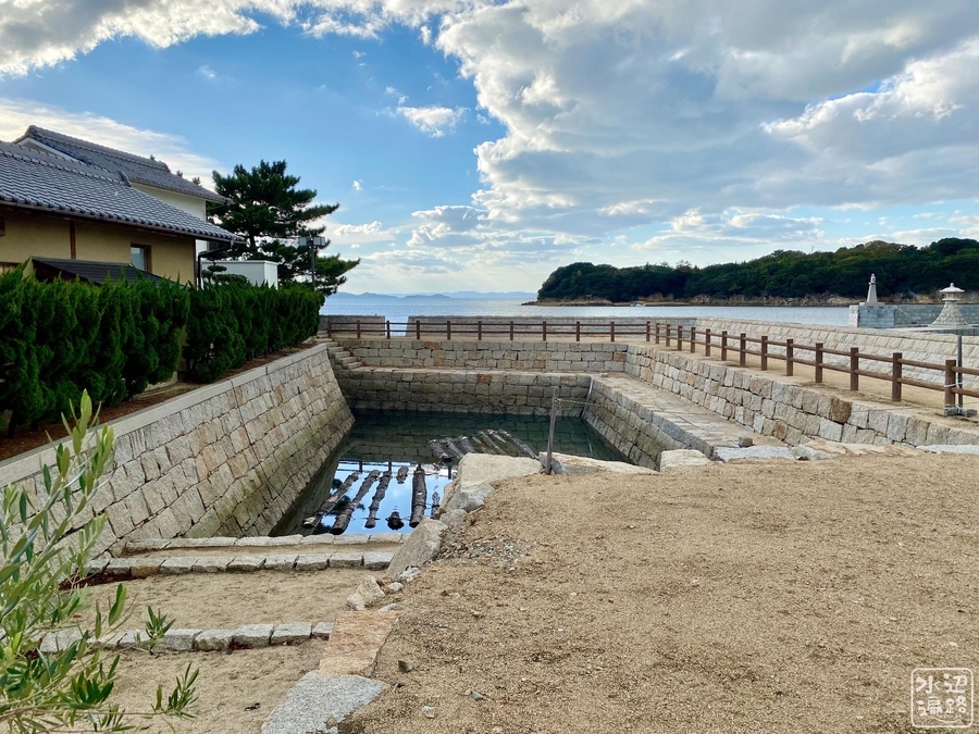 神の国 出雲 小田海岸産  天然 「ひょうたん石」 神の国 出雲 小田海岸産 天然 「ひょうたん石」
