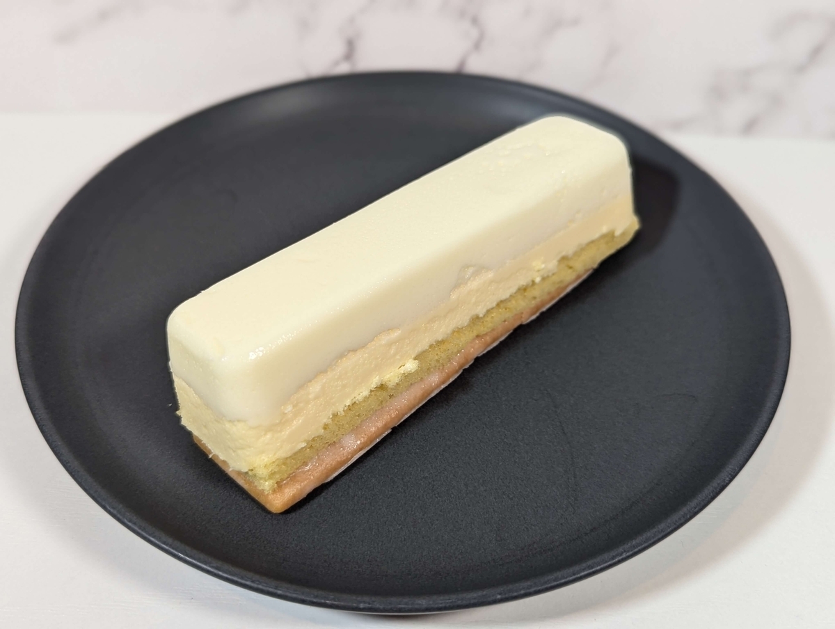ローソン「ご褒美スティックケーキ　ふわ生Wチーズ」