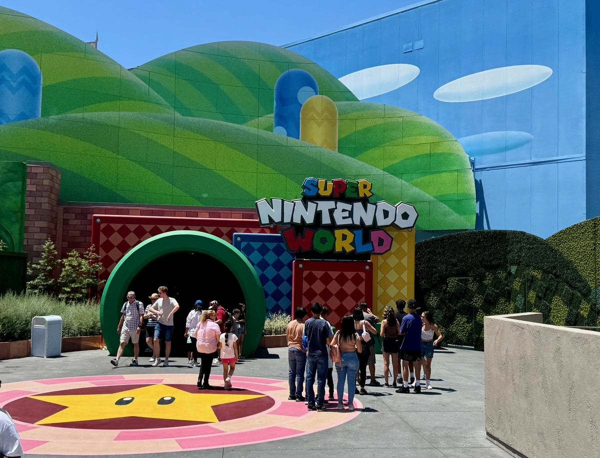 USH スーパー・ニンテンドー・ワールド
