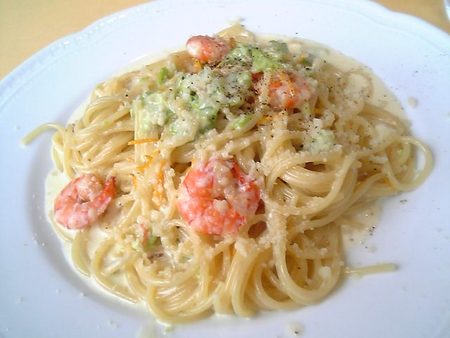 小海老のクリームソーススパゲティ　オレンジ風味