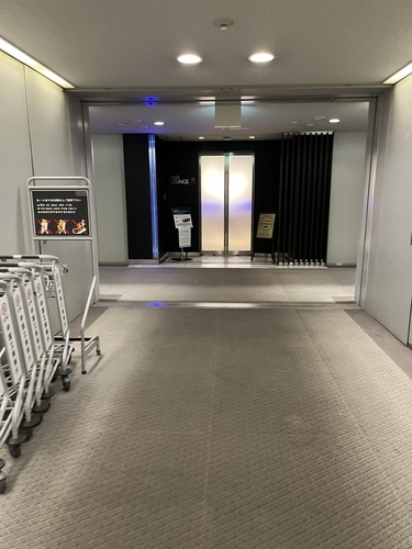 ANA Lounge 関空　入り口