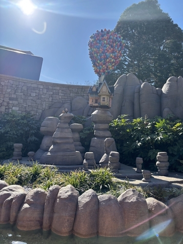 Le Pays des Contes de Fées, presented by Vittel