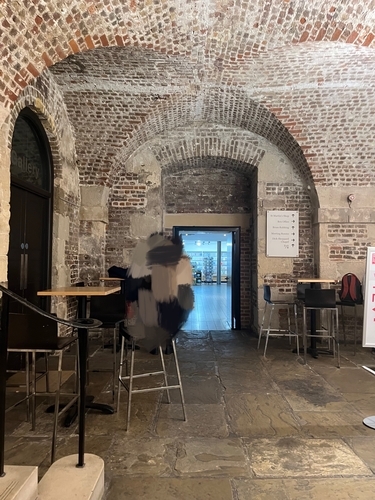 Crypt Cafe 