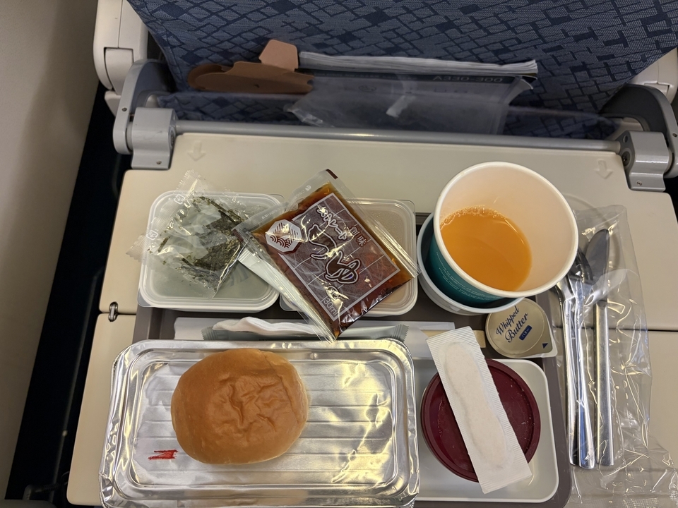 CX503 機内食