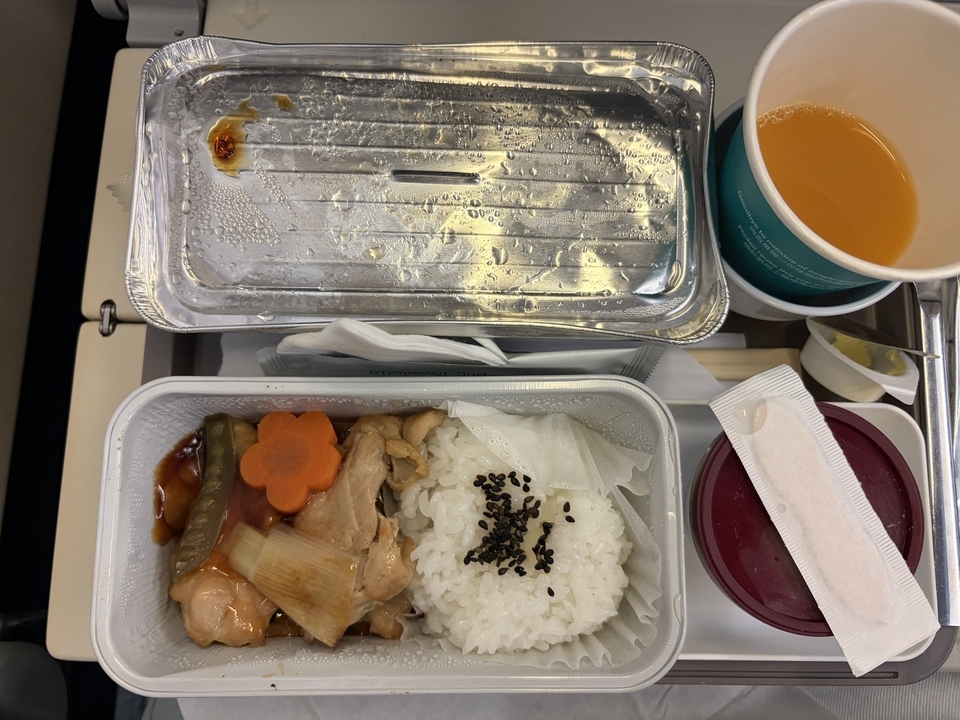 CX503 機内食