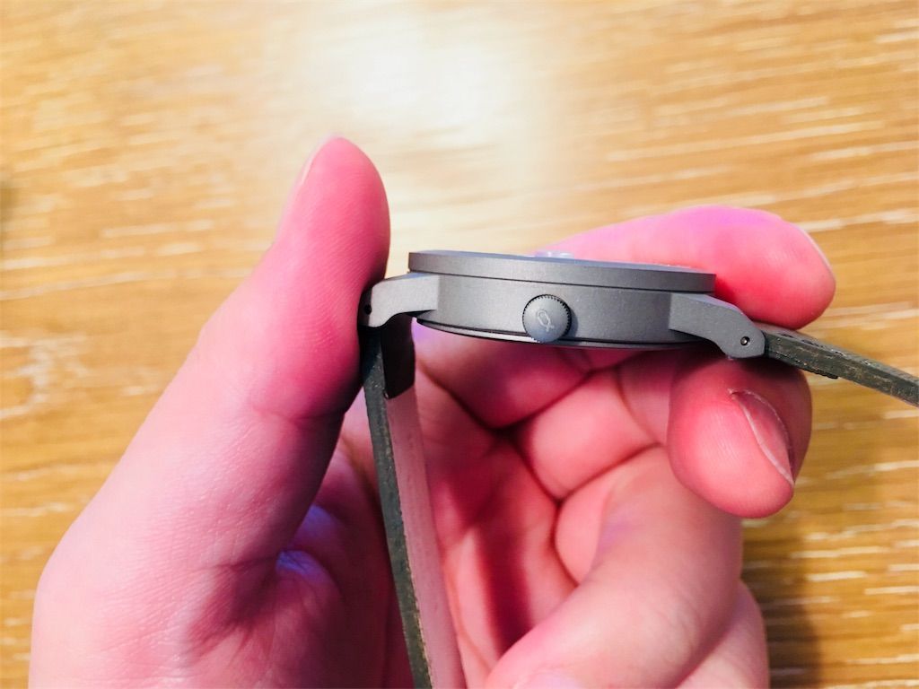 日本製の腕時計がすばらしい！Knot 「TS-36 チタニウムソーラー