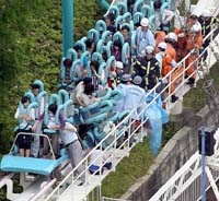 ジェットコースターで死亡事故 ヤドカリ前進