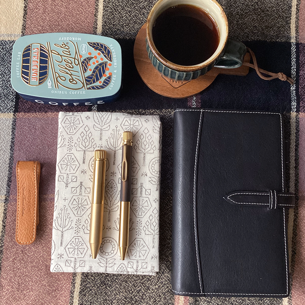 新品三角カラビナ+ポール付「ほぼ未使用保証書付」マックワン　グラスカーキL 新品三角カラビナ+ポール付「ほぼ未使用保証書付」マックワン グラス