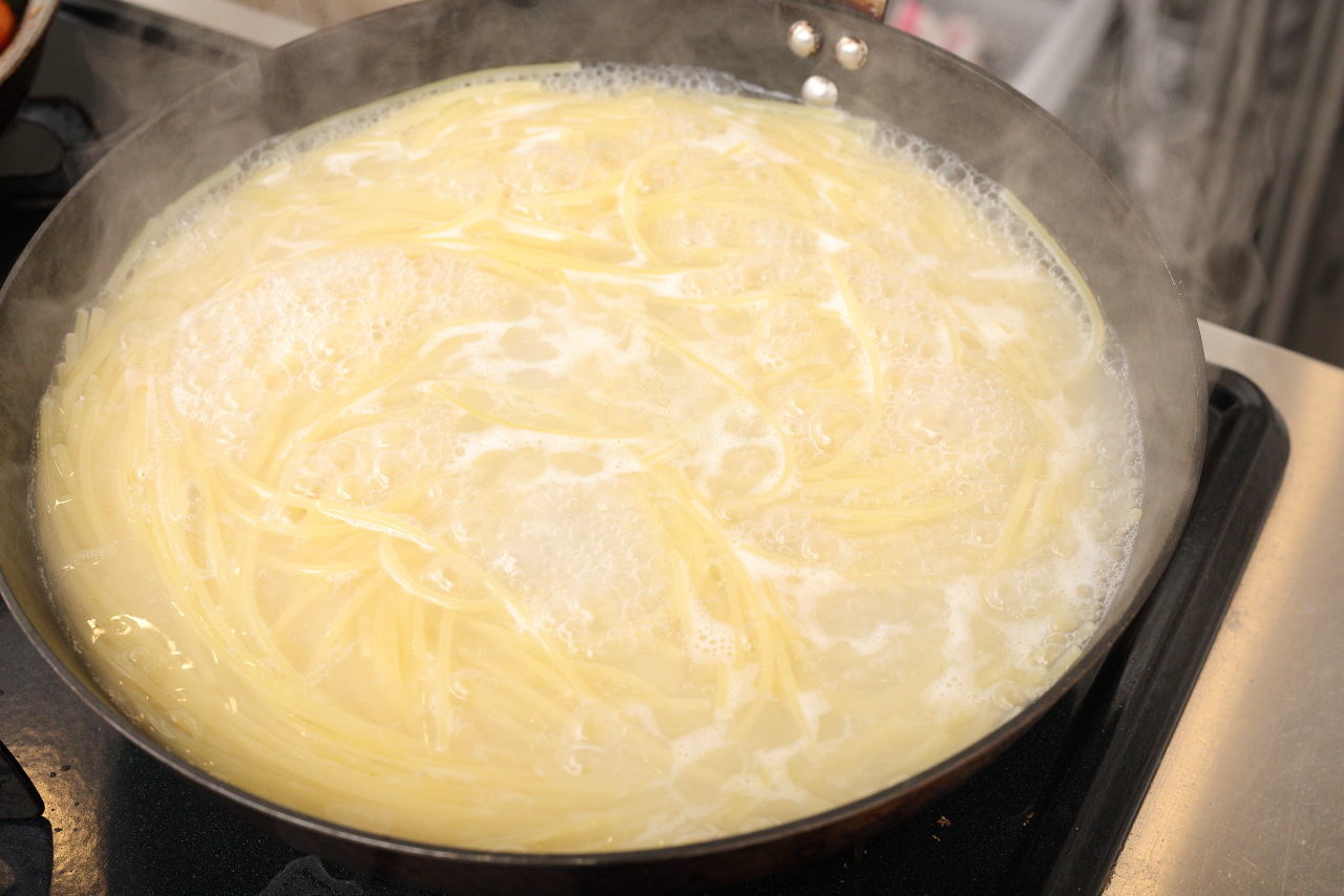 コリアンダー を使いこなすと こんなにもカレーが美味しくなる 印度カリー子のスパイス沼へようこそvol 2 メシ通 ホットペッパーグルメ コリアンダー を使いこなすと こんなにもカレーが美味しくなる 印度カリー子のスパイス沼へようこそvol 2 メシ通 ホットペッパーグルメ