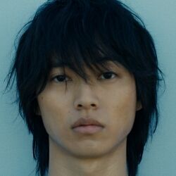 アリス（有栖良平） / 山﨑賢人