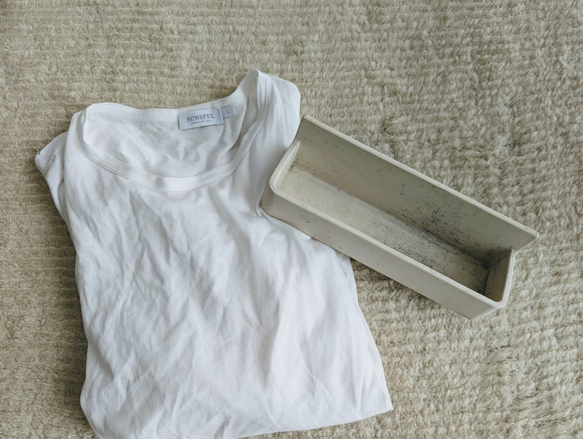Tシャツとペンホルダー