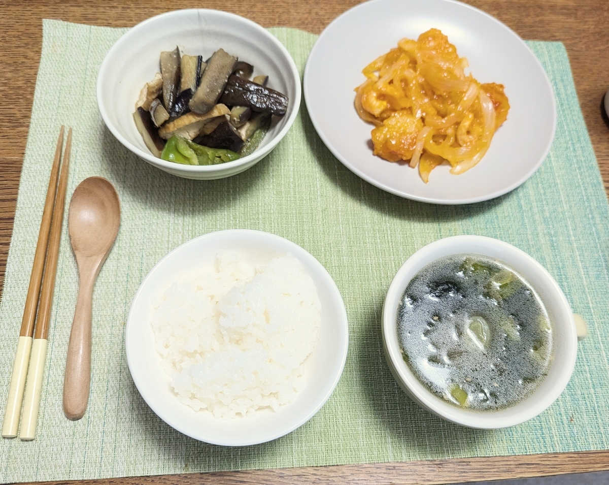 ナス炒めの夕ご飯