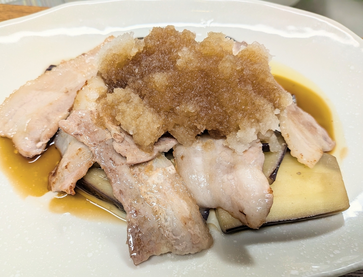 なすと豚バラのみぞれ添え