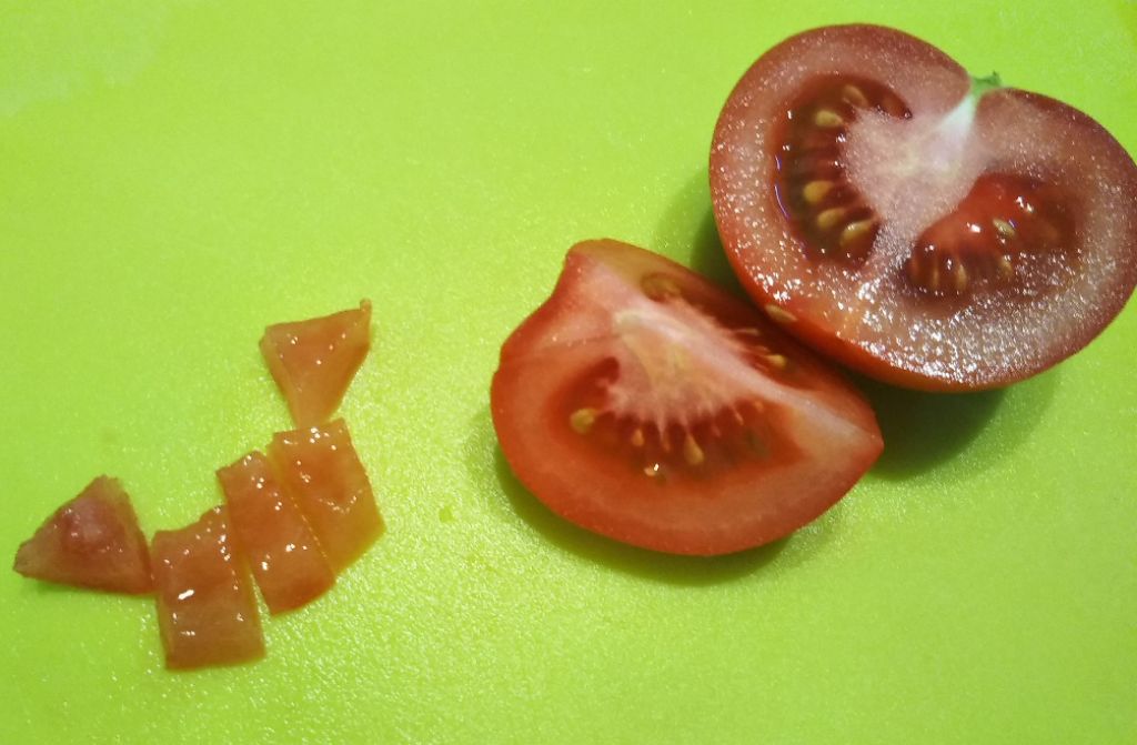 赤ちゃんにあげるトマトはカゴメの高リコピントマトがなにかと良い こころもちろん たるをしる